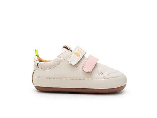 Tip Toey Joey - Bossy Down to Earth,  Tapioca / Blossom Pink / Papaya