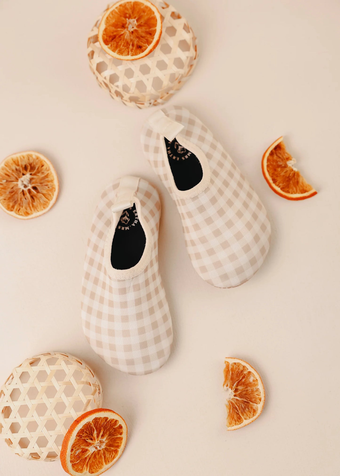 Mrs Ertha – Sapatos antiderrapantes praia/piscina - Swimming Shoes